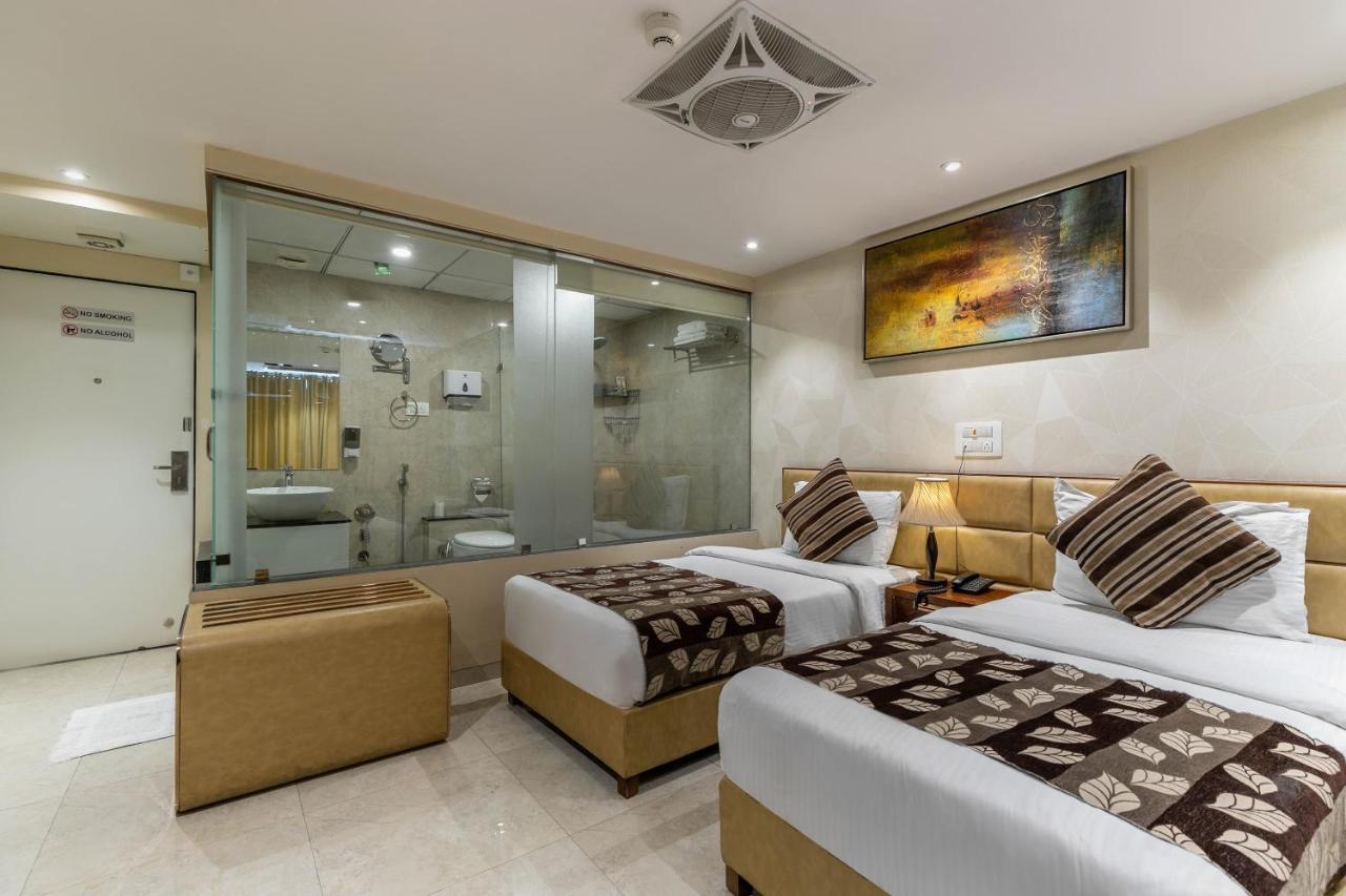 Hotel Kings Heritage Surat Buitenkant foto
